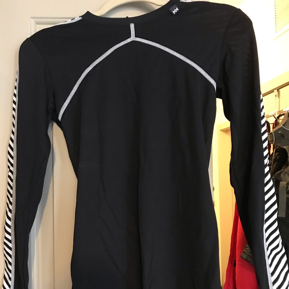 NWT Helly Hansen longsleeve top